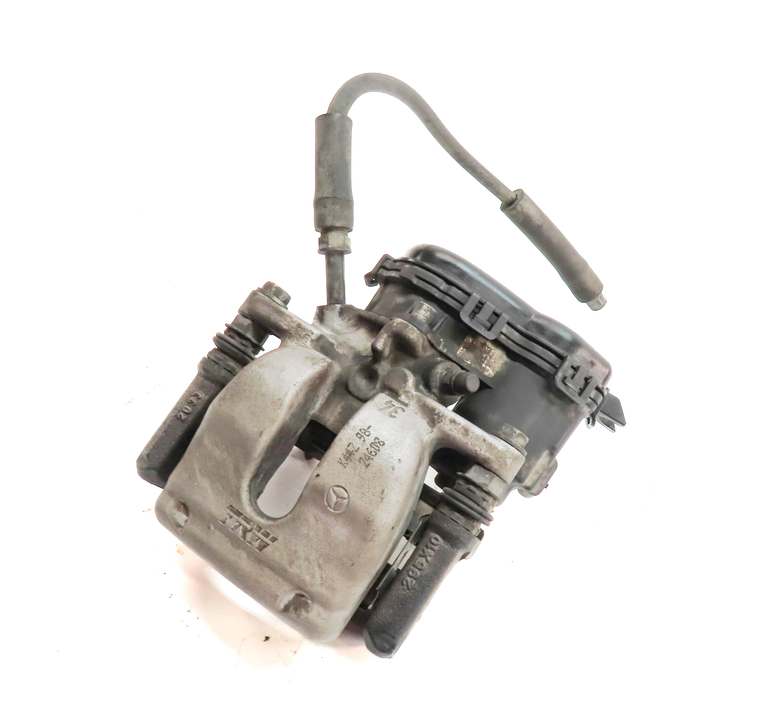 2014-2019 MERCEDES CLA250 (C117) FWD SPORT REAR RIGHT BRAKE CALIPER w/ ACTUATOR — exact item pictured